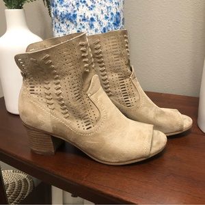 Women’s ankle boot